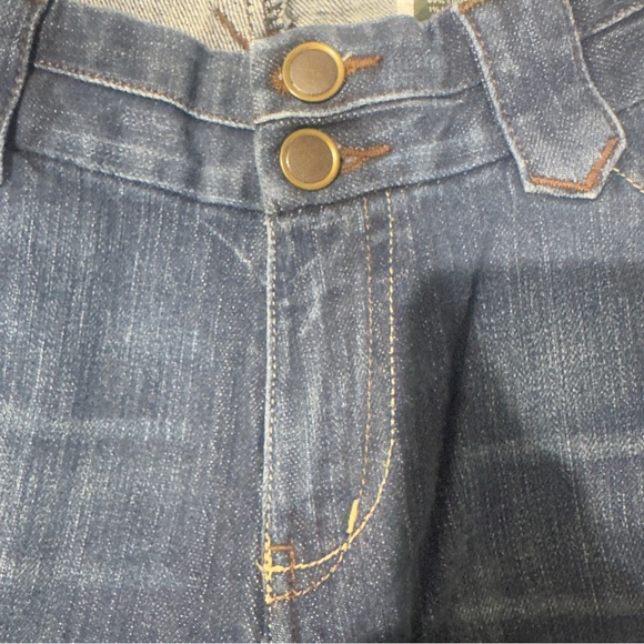 Eddie Bauer Women’s Curvy Fit Jeans | Size 10 - Picture 4 of 8